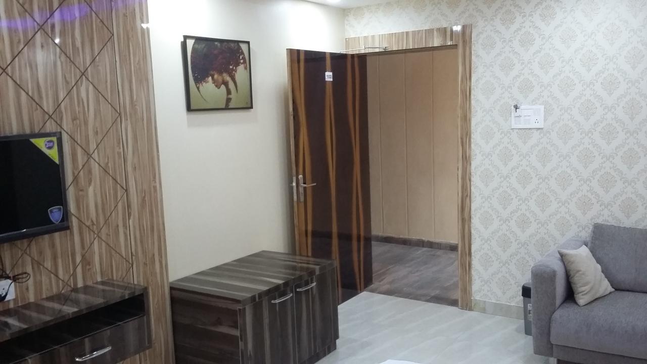 Hotel Crystal International Dhanbad Bagian luar foto