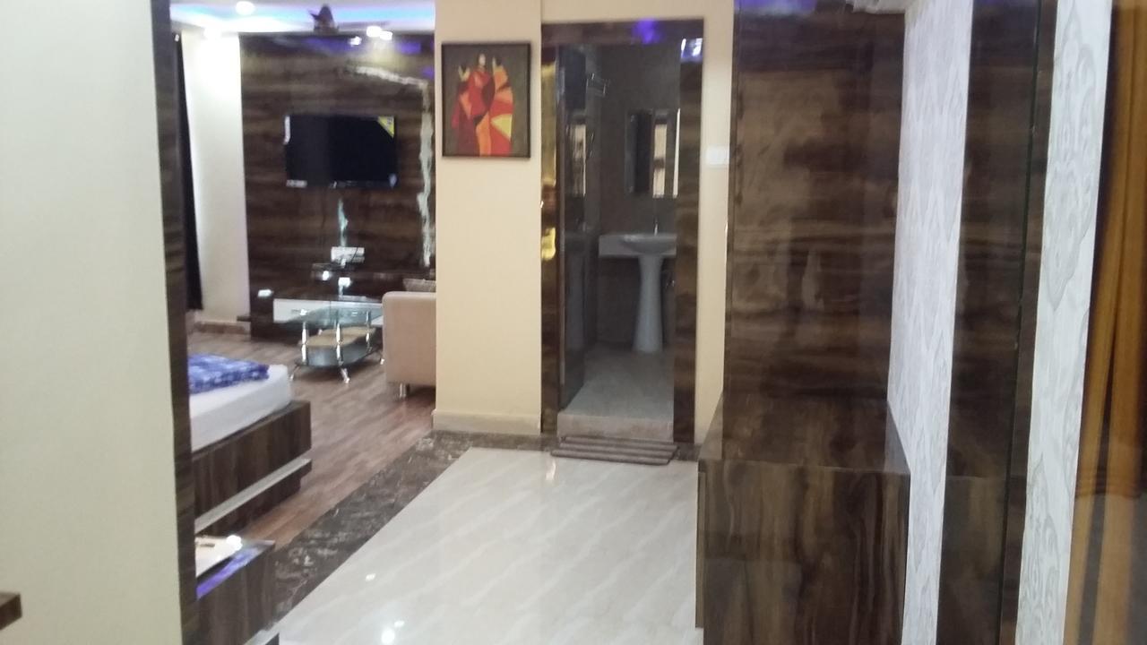 Hotel Crystal International Dhanbad Bagian luar foto
