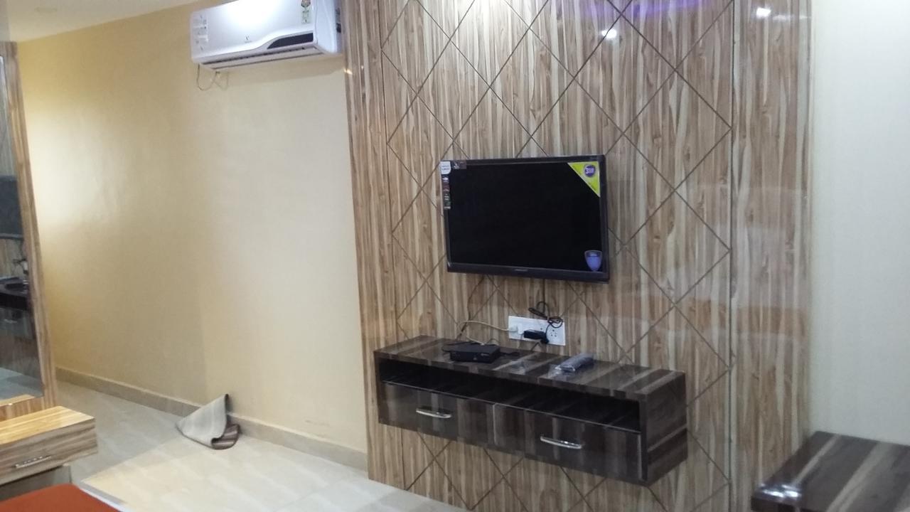 Hotel Crystal International Dhanbad Bagian luar foto
