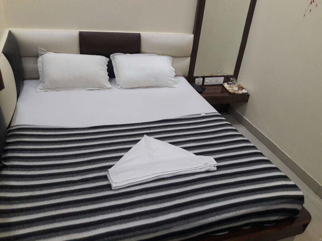 Hotel Crystal International Dhanbad Bagian luar foto